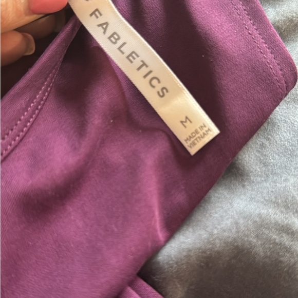 Fabletics jumper size M - Picture 2 of 2